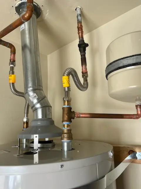 Water heater installation and plumbing repair in Achenbach